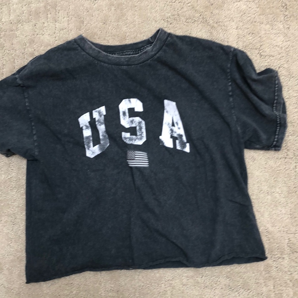 Brandy Melville cropped tee